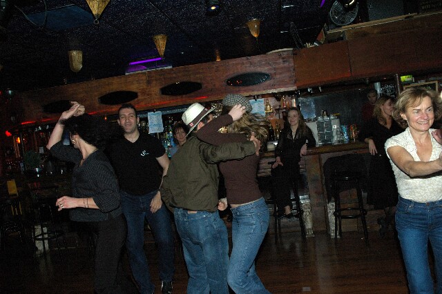 min 2005 12 18 sharkys 164